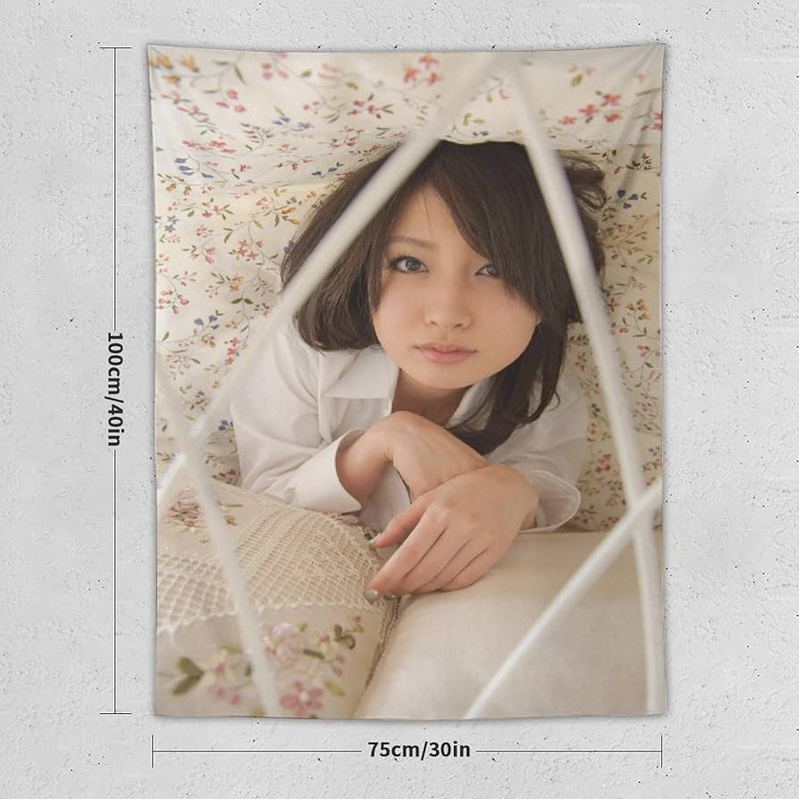 A7-S40 格安！　可愛い　麻タペストリー　ひな人形　インテリア雑貨 Amazon.co.jp: 2024 B2タペストリー Saki_Yano-矢野沙紀 (26